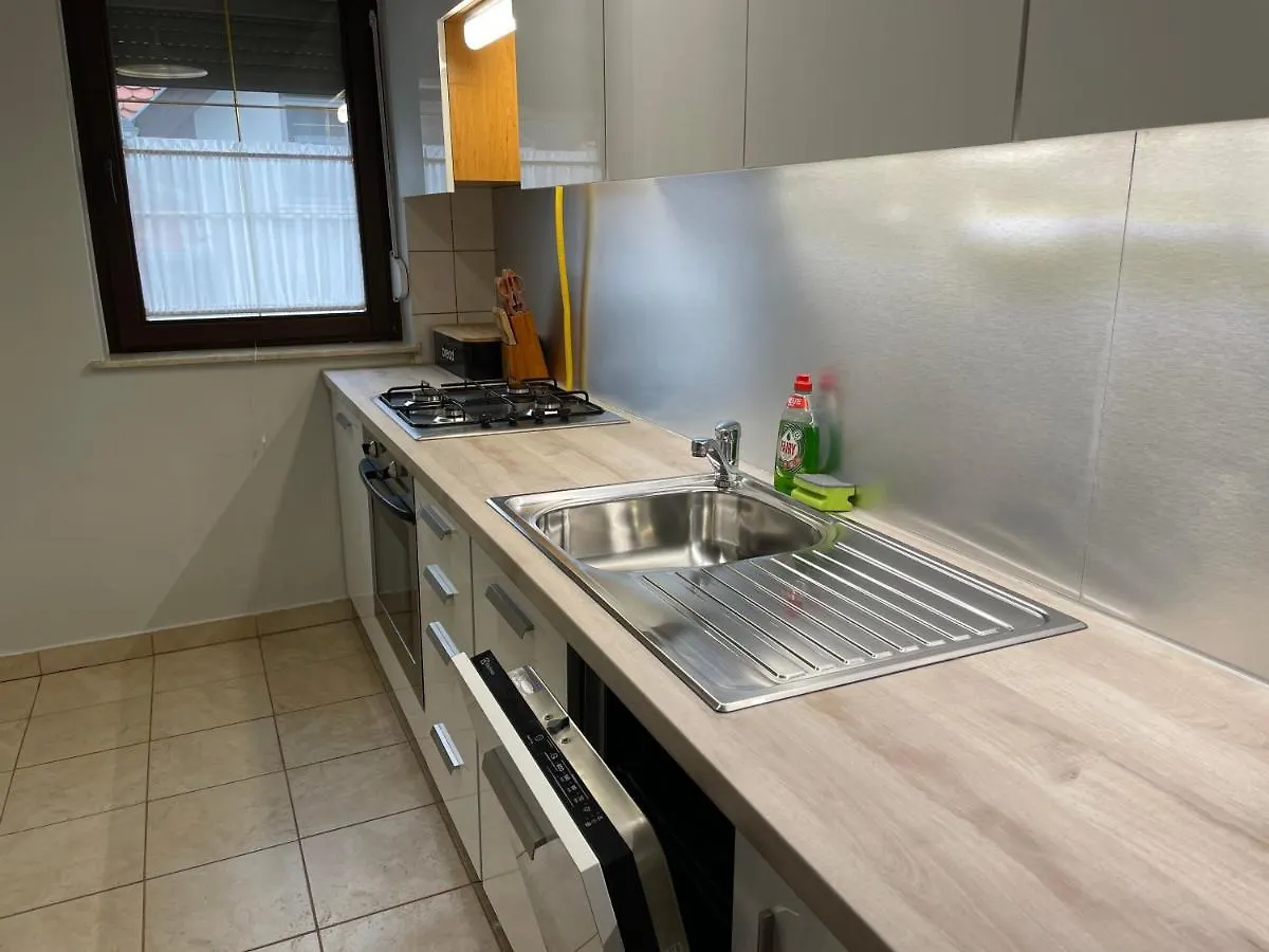 Apartment Diamant Apartmanhaz Eger