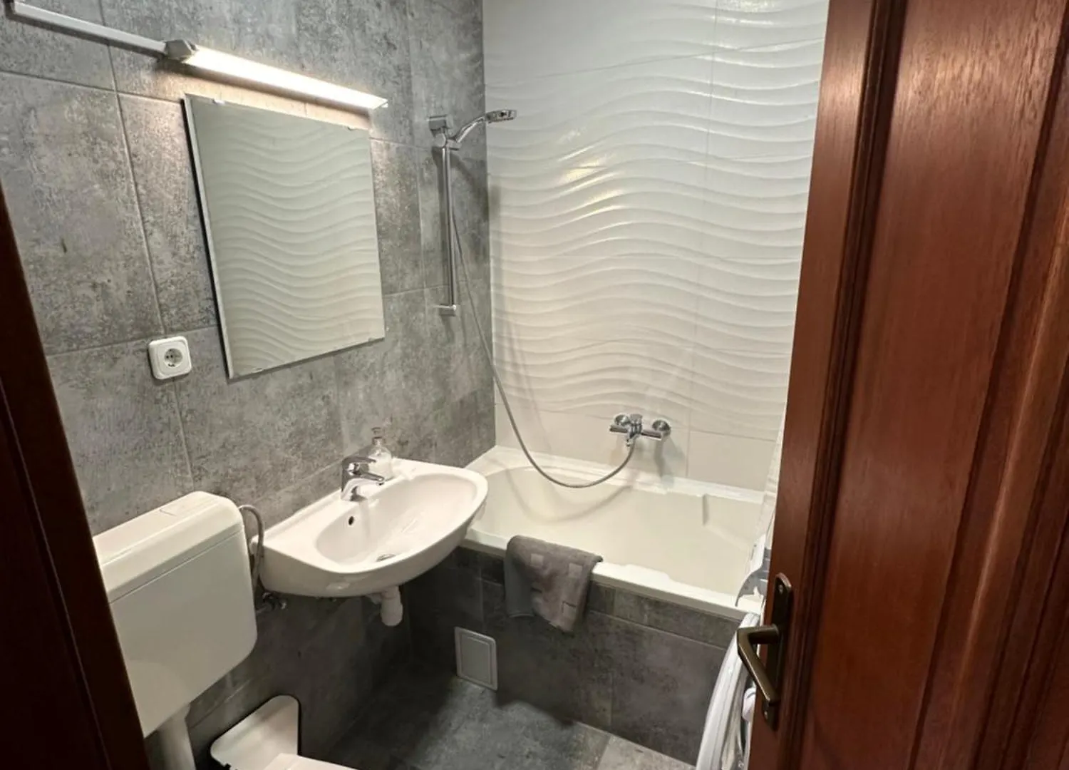Diamant Apartmanhaz Eger