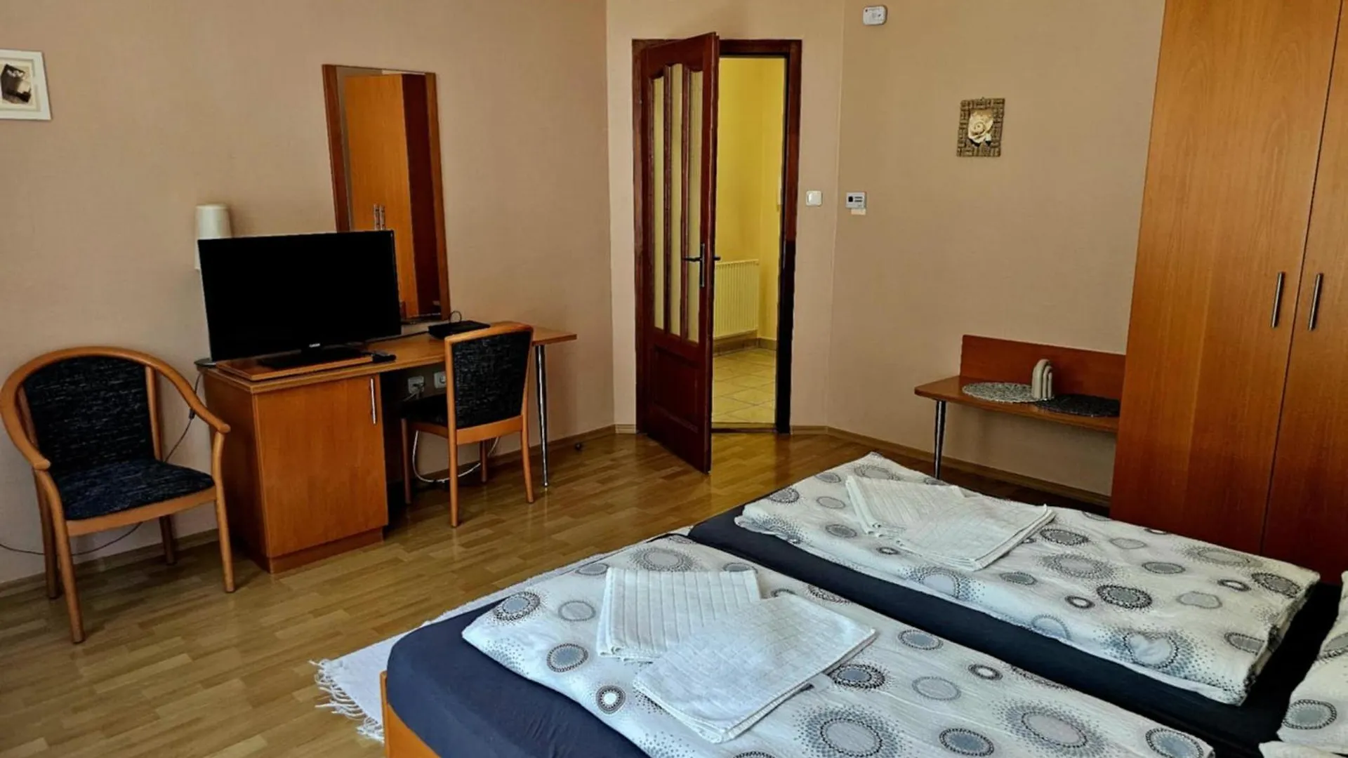 Diamant Apartmanhaz Eger